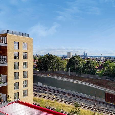 Modern And Chic Apartments At Ferrum Near Wembley Park London Eksteriør billede