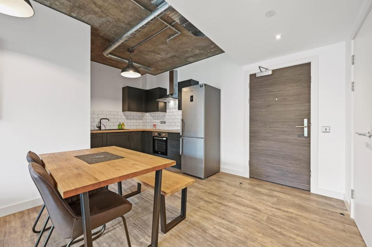 Modern And Chic Apartments At Ferrum Near Wembley Park London Eksteriør billede