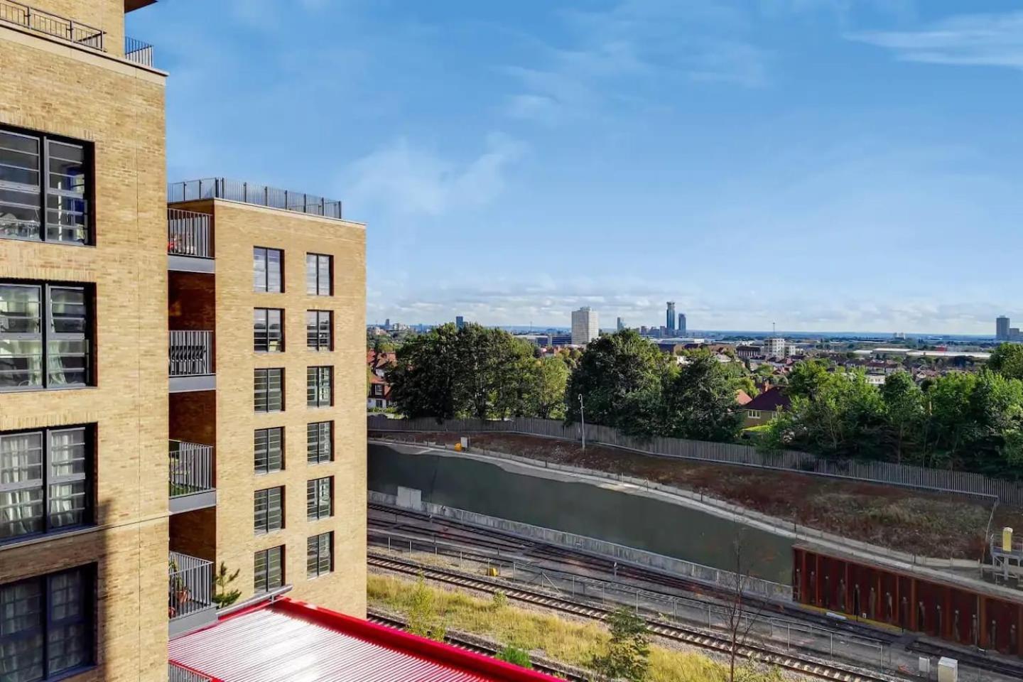 Modern And Chic Apartments At Ferrum Near Wembley Park London Eksteriør billede